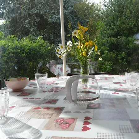 Maison Au Calme Avec Jardin & Etang 25 Min Du Puy Du F Ferienhaus