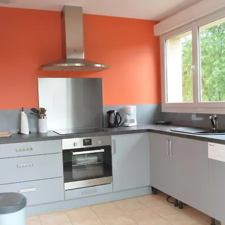 Maison Etang, Cholet, Puy Du F, Touristes, Ouvriers, Commerciaux Casa de Férias *